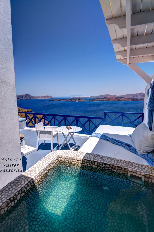 Executive suite private open air Jacuzzi- Astarte Suites in Santorini